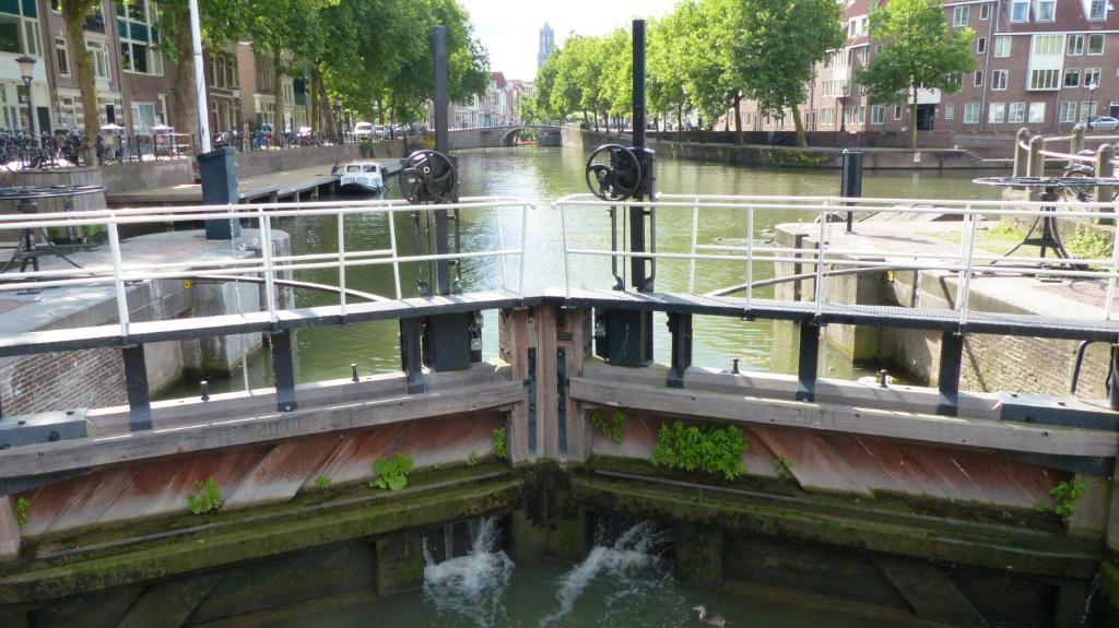Couette-café Aan De Singel Van