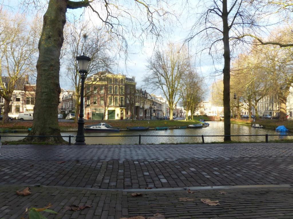 Aan De Singel Van